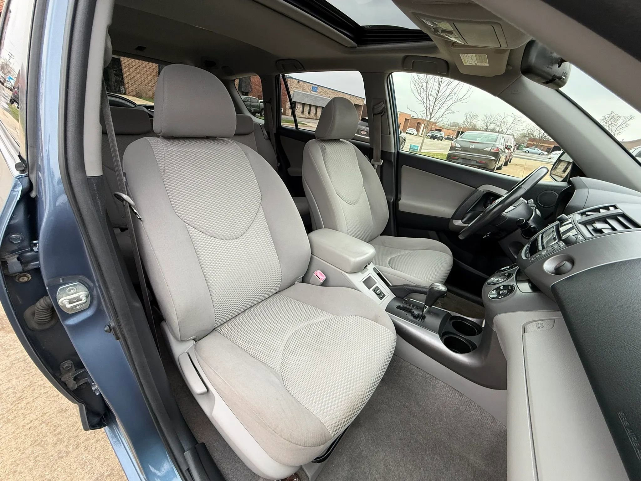 Used 2008 Toyota RAV4 Limited image 17