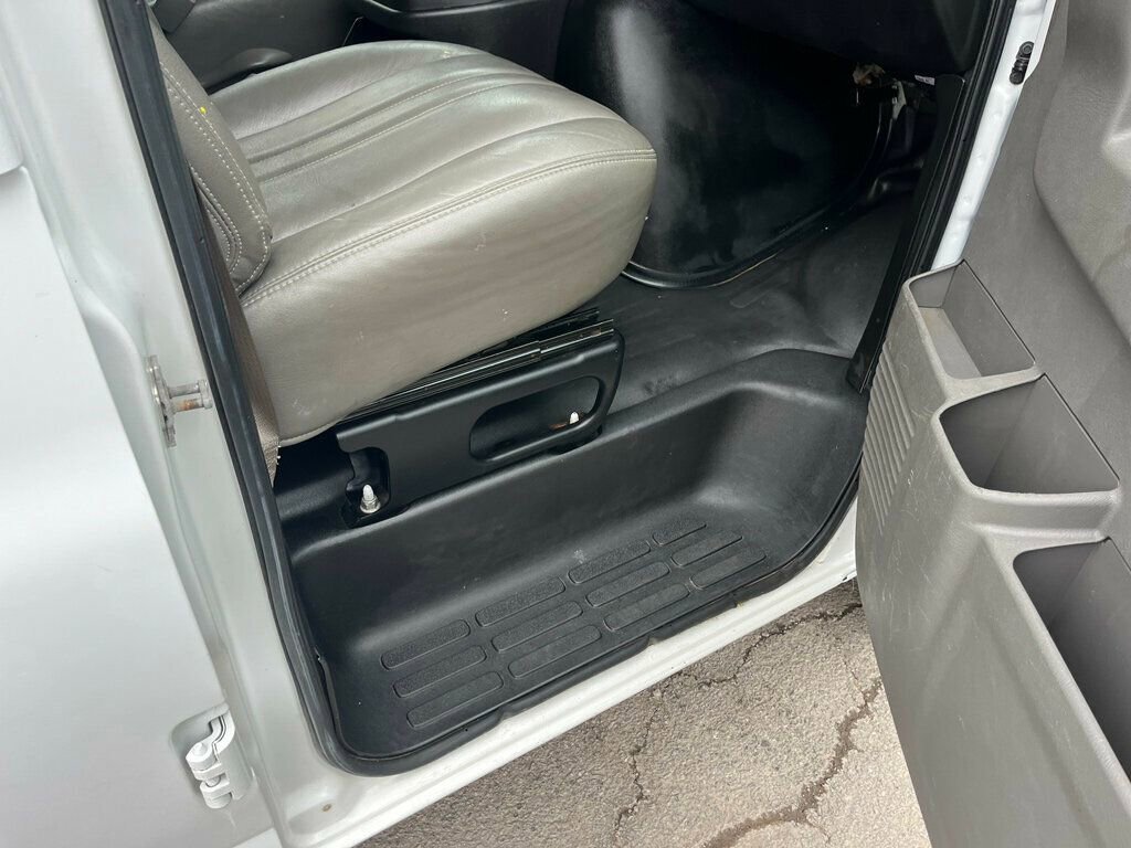 Used 2019 GMC Savana 2500 Extended image 12