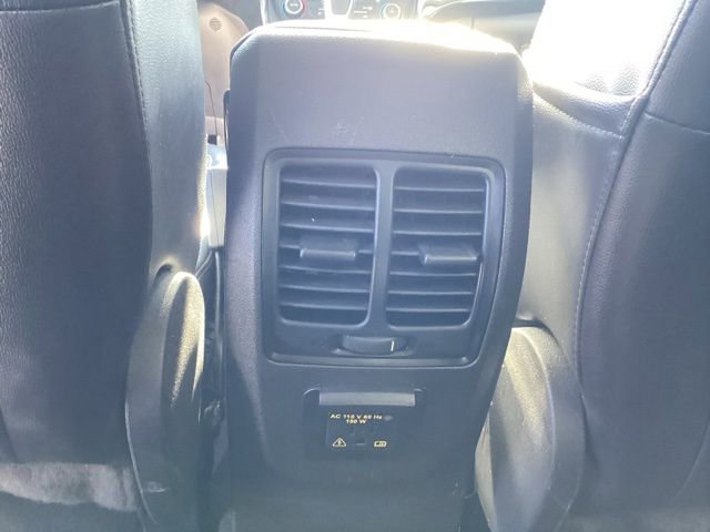 Used 2017 Ford C-MAX Energi Titanium image 30