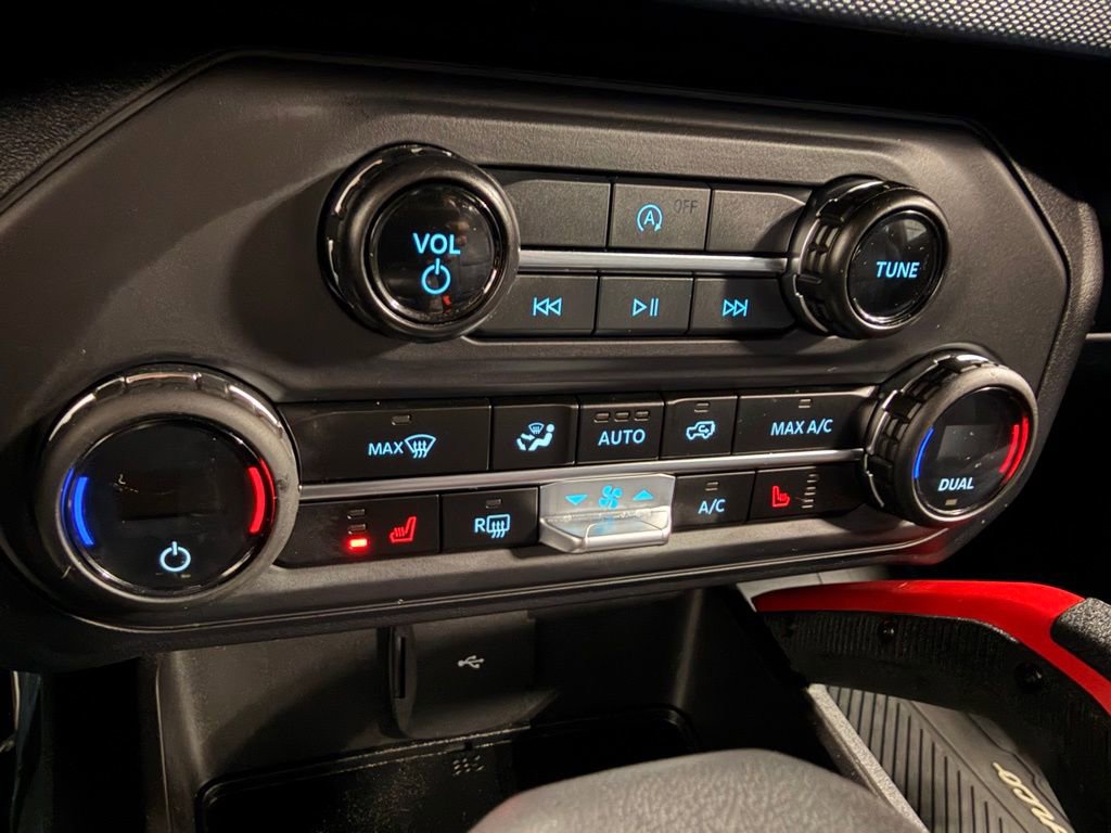 Used 2023 Ford Bronco Heritage Edition image 28