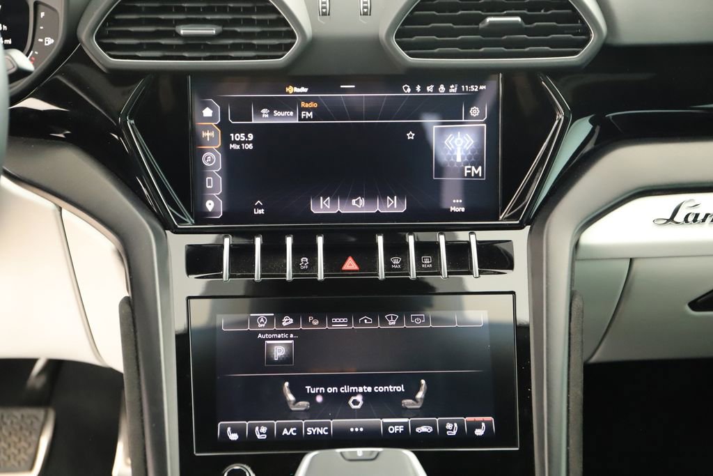 Used 2024 Lamborghini Urus S AWD/4WD image 20