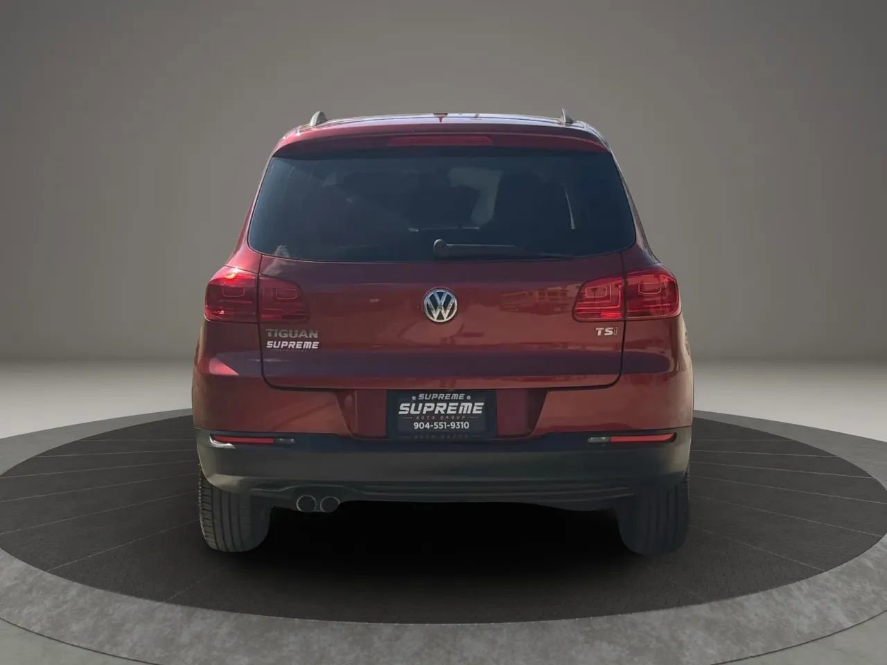 Used 2016 Volkswagen Tiguan S image 4