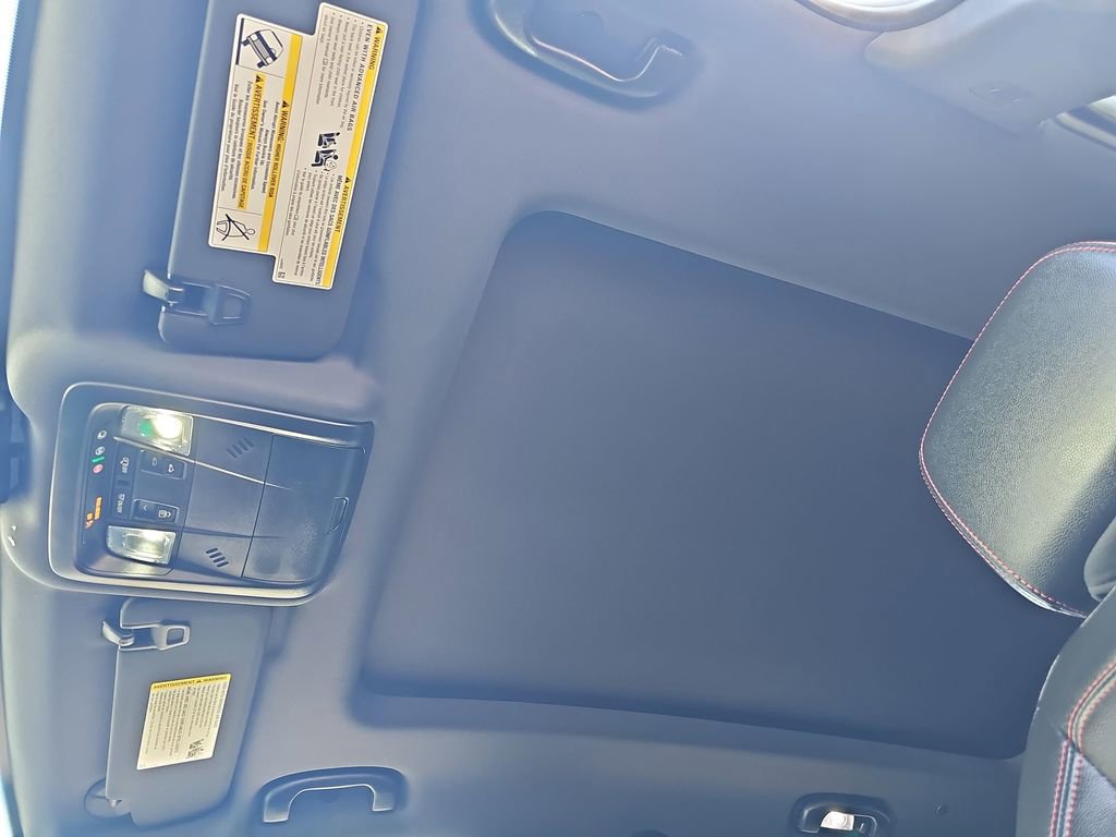 Used 2024 Chevrolet Equinox RS w/ RS Leather Package image 29