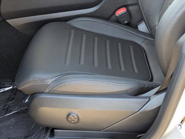 New 2025 Mercedes-Benz GLC 300 4MATIC image 6