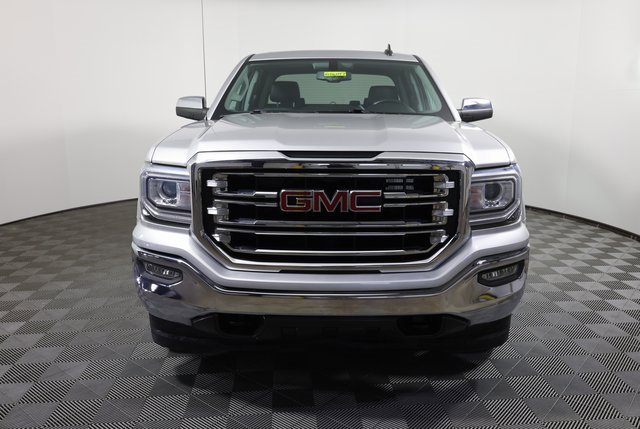 Used 2018 GMC Sierra 1500 SLT w/ SLT Premium Package image 2