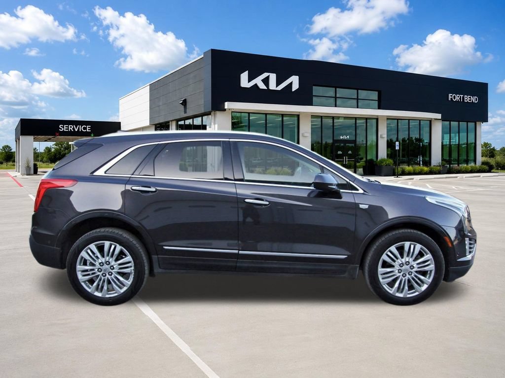 Used 2019 Cadillac XT5 Premium Luxury w/ Driver Assist Package FWD image 4