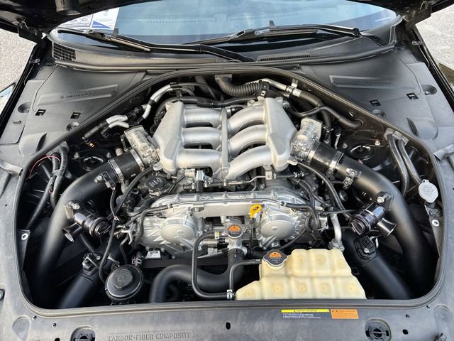 Used 2011 Nissan GT-R Premium image 11