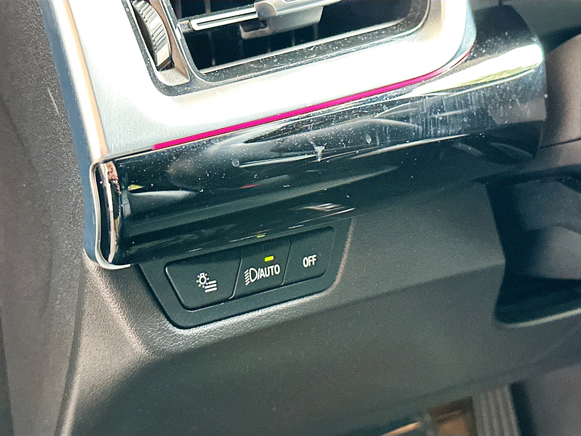 Certified 2023 BMW X1 xDrive28i w/ Convenience Package image 9