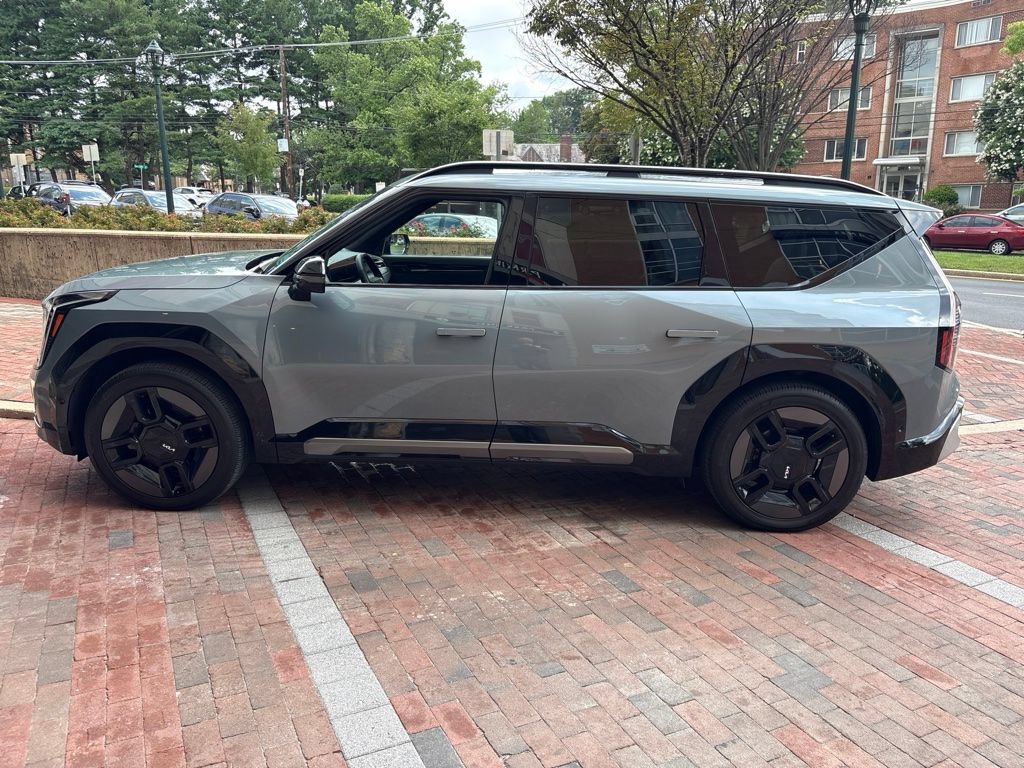 Certified 2024 Kia EV9 GT-Line AWD/4WD image 6