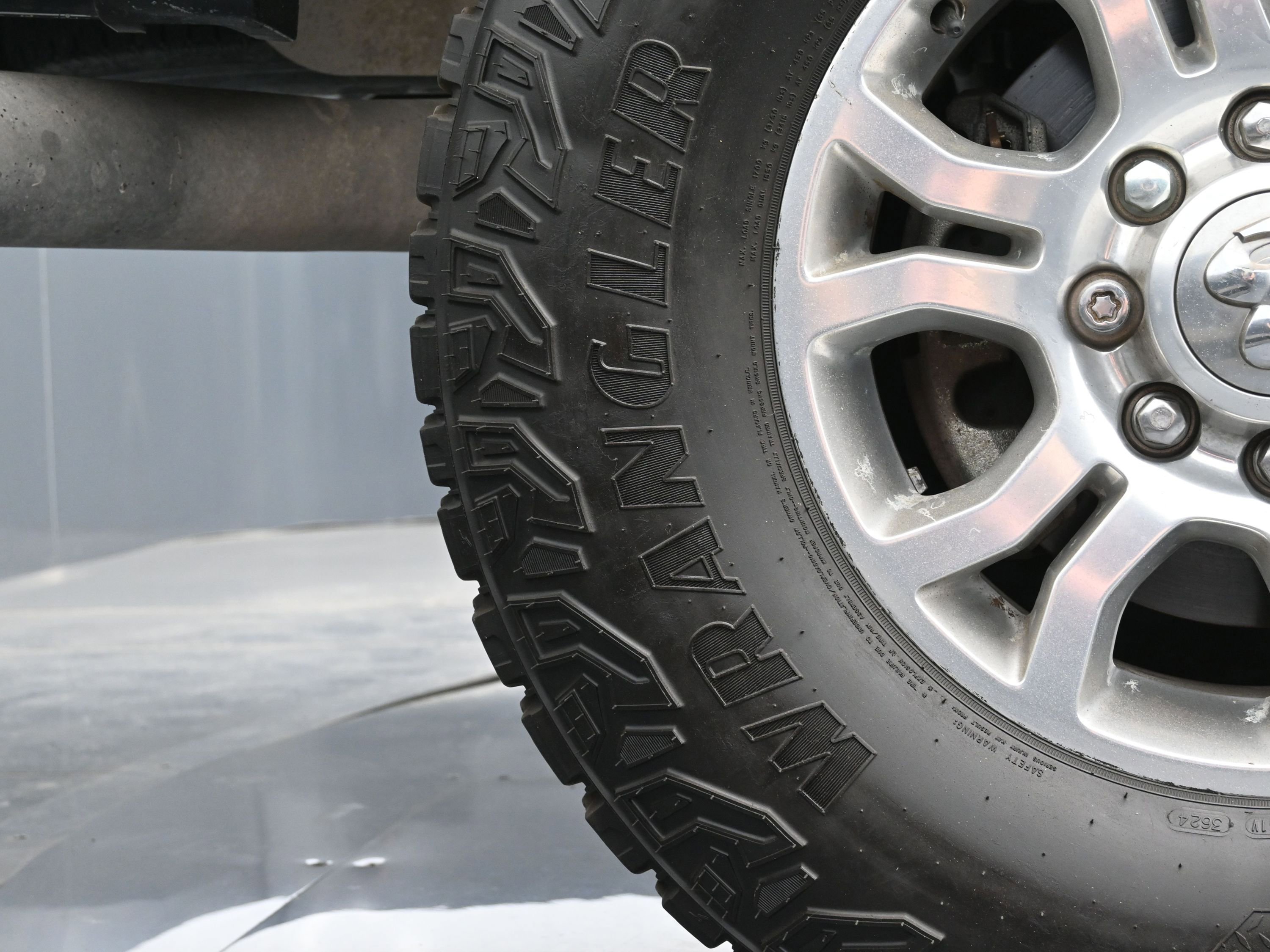 Used 2018 RAM 2500 Laramie w/ Off Road Package AWD/4WD image 44