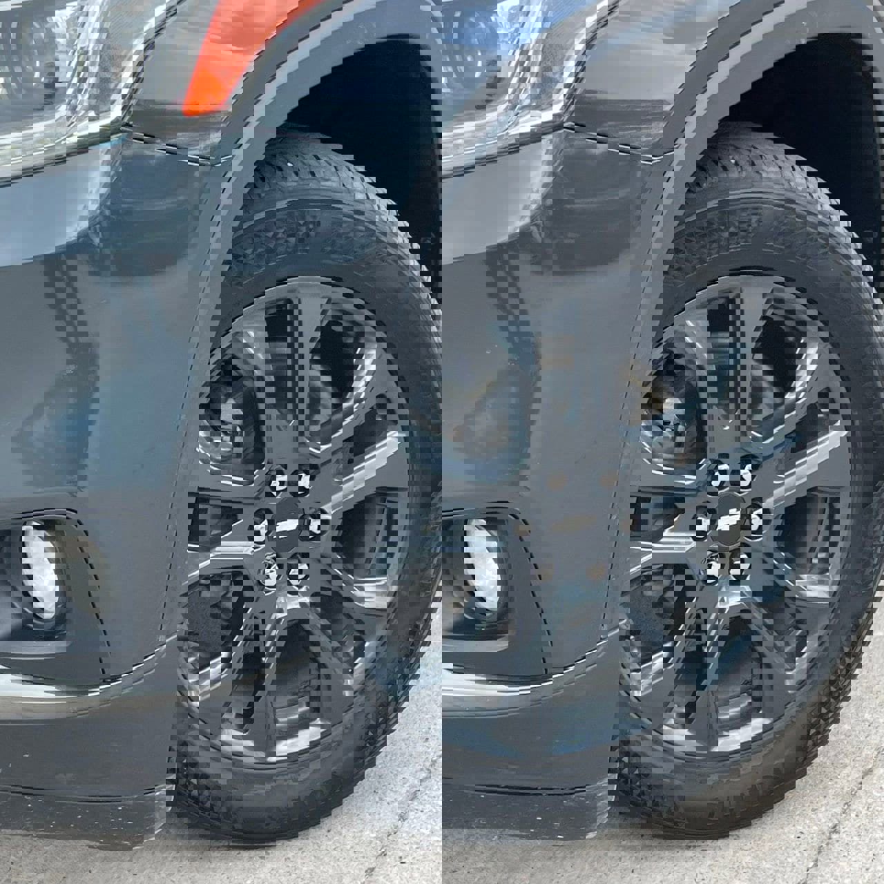 Used 2020 Chevrolet Traverse RS image 9