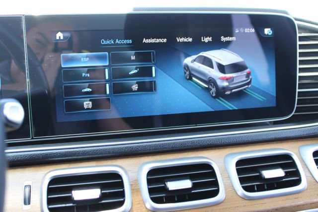 Used 2023 Mercedes-Benz GLE 450 4MATIC w/ AMG Line Exterior image 30