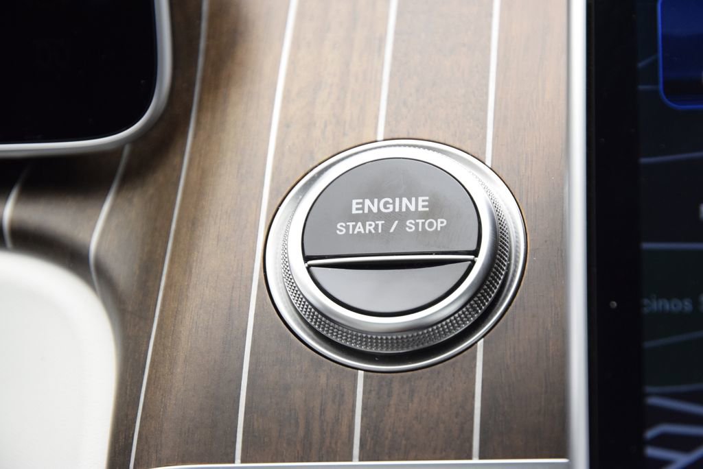 Used 2025 Mercedes-Benz S 63 AMG S image 34