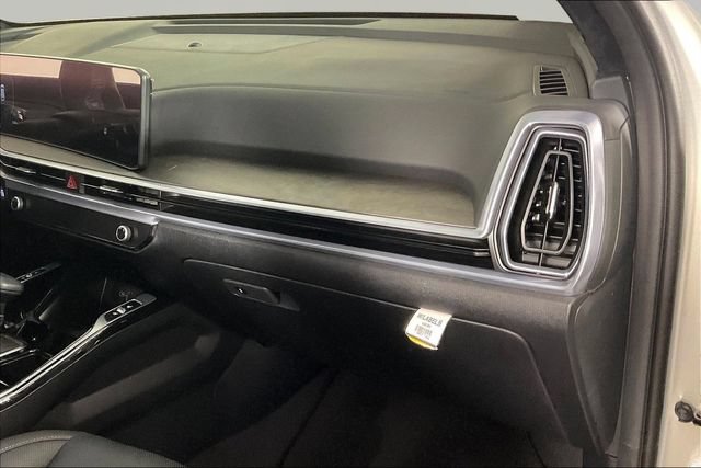 Certified 2026 Kia Sorento SX Prestige AWD/4WD image 25