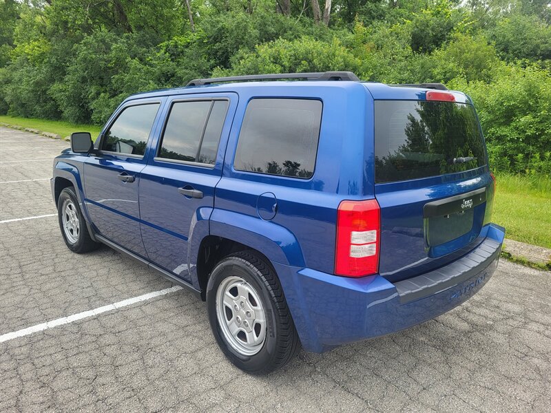 Used 2009 Jeep Patriot Sport FWD image 4