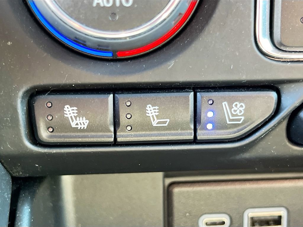 Used 2024 Chevrolet Tahoe High Country image 21