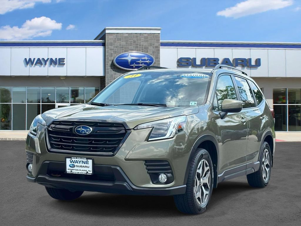 Used 2023 Subaru Forester Premium AWD/4WD image 2