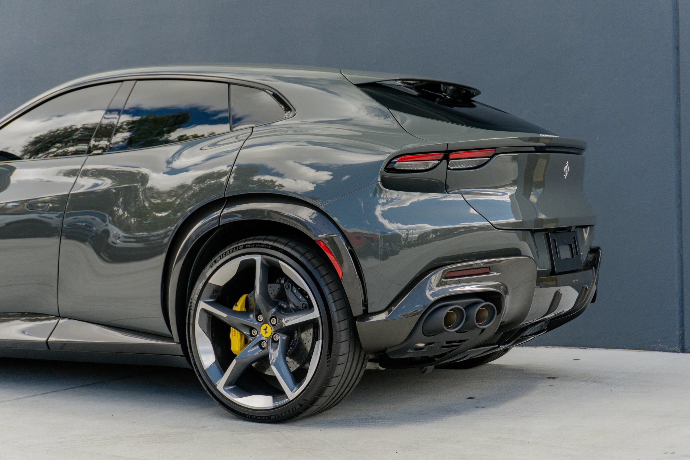 Used 2024 Ferrari Purosangue AWD/4WD image 20