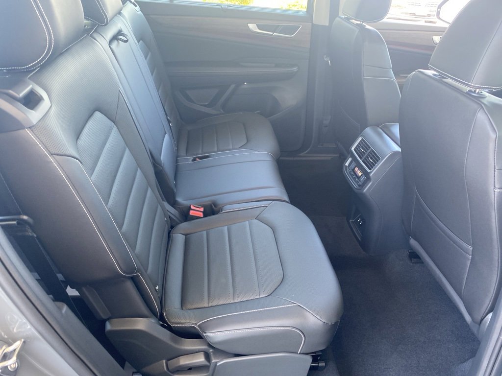 New 2025 Volkswagen Atlas SEL image 24