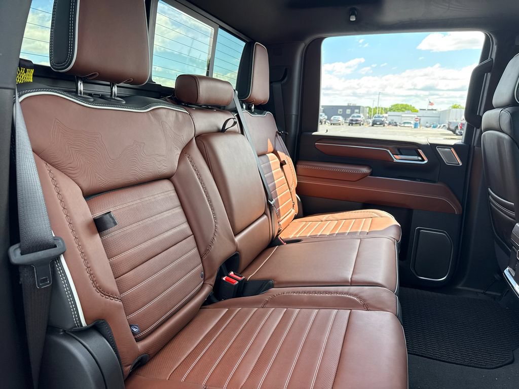 New 2026 GMC Sierra 3500 Denali Ultimate AWD/4WD image 37