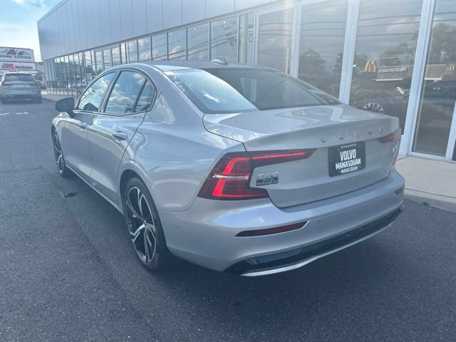 Used 2024 Volvo S60 B5 Plus w/ Climate Package FWD image 3