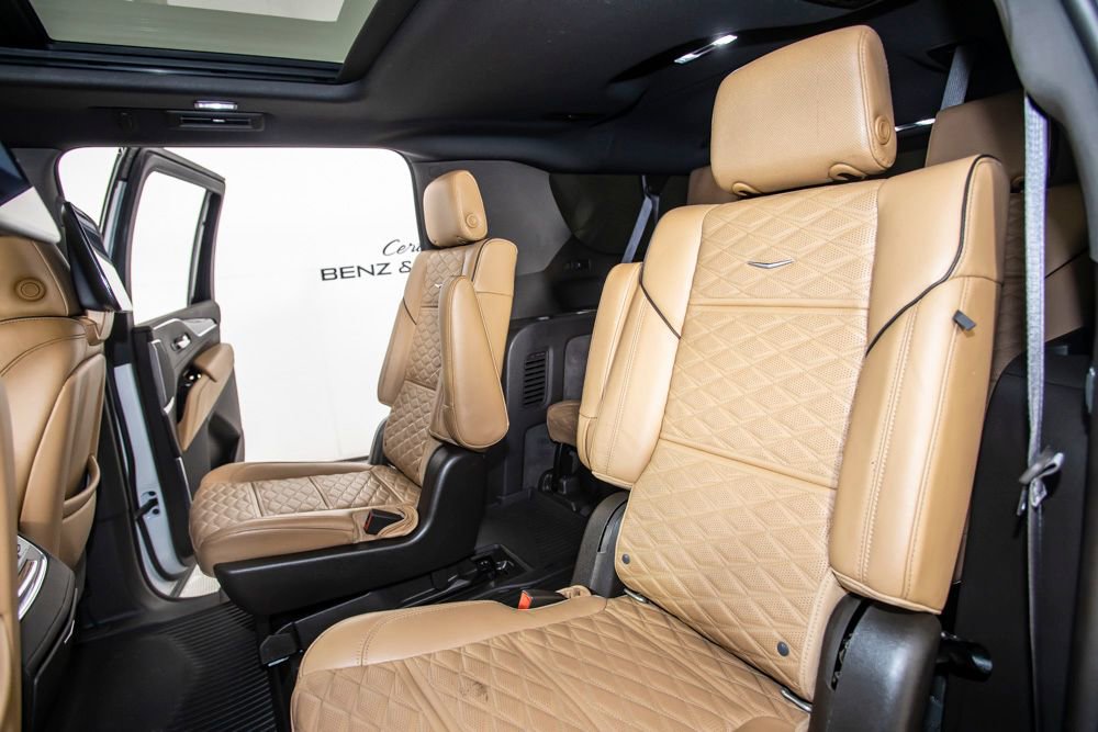 Used 2021 Cadillac Escalade ESV Premium Luxury w/ Driver Assist Tech Package image 17