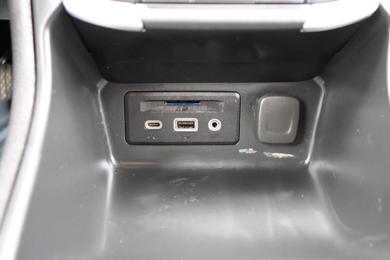 Used 2024 GMC Terrain SLT AWD/4WD image 37