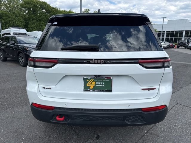 Used 2022 Jeep Grand Cherokee Trailhawk AWD/4WD image 11
