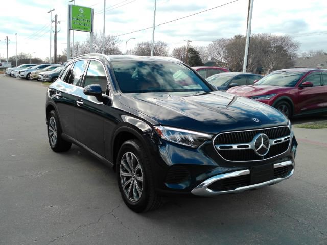 Used 2024 Mercedes-Benz GLC 300 w/ Driver Assistance Package image 4