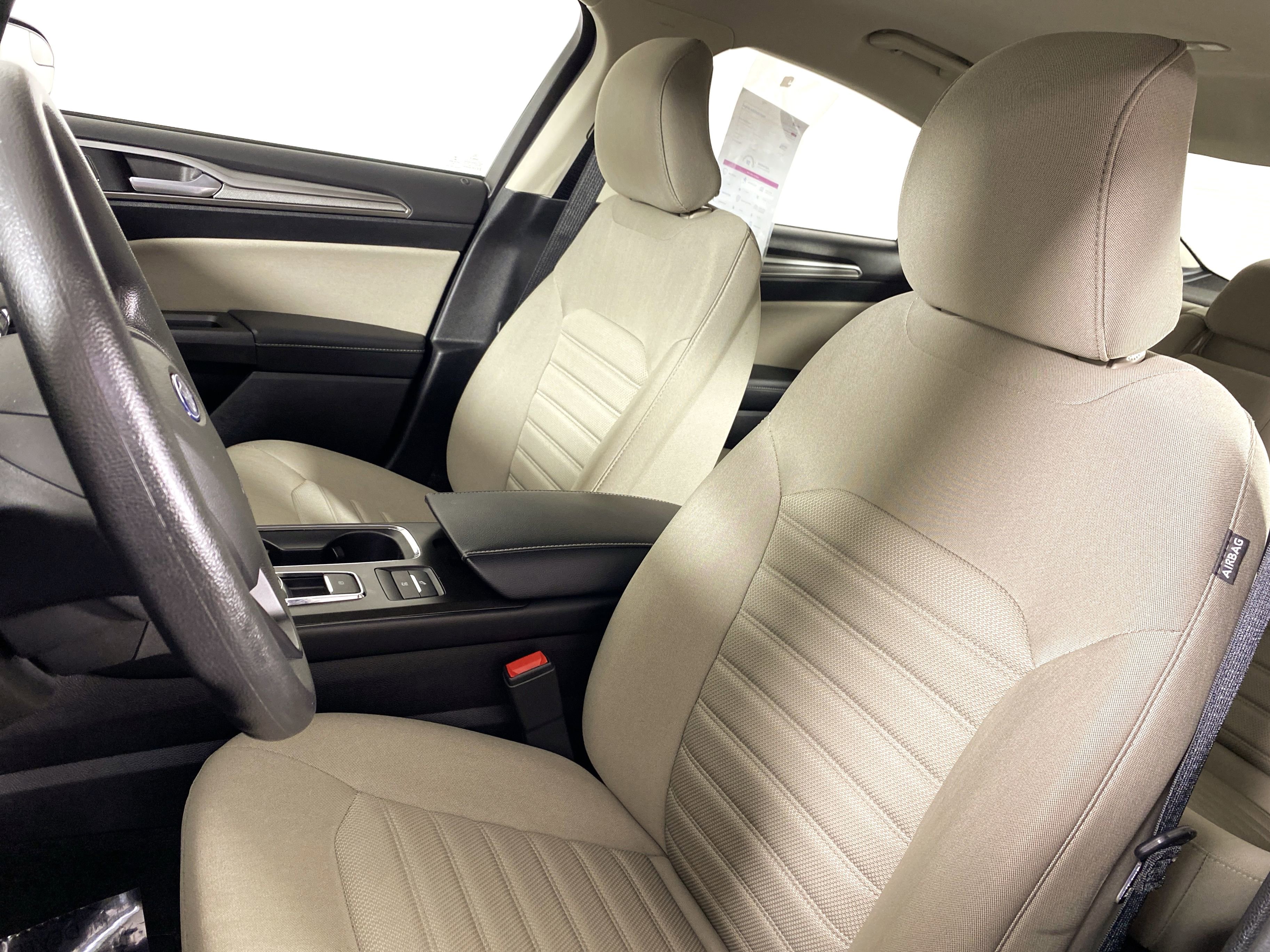 Used 2018 Ford Fusion S image 15