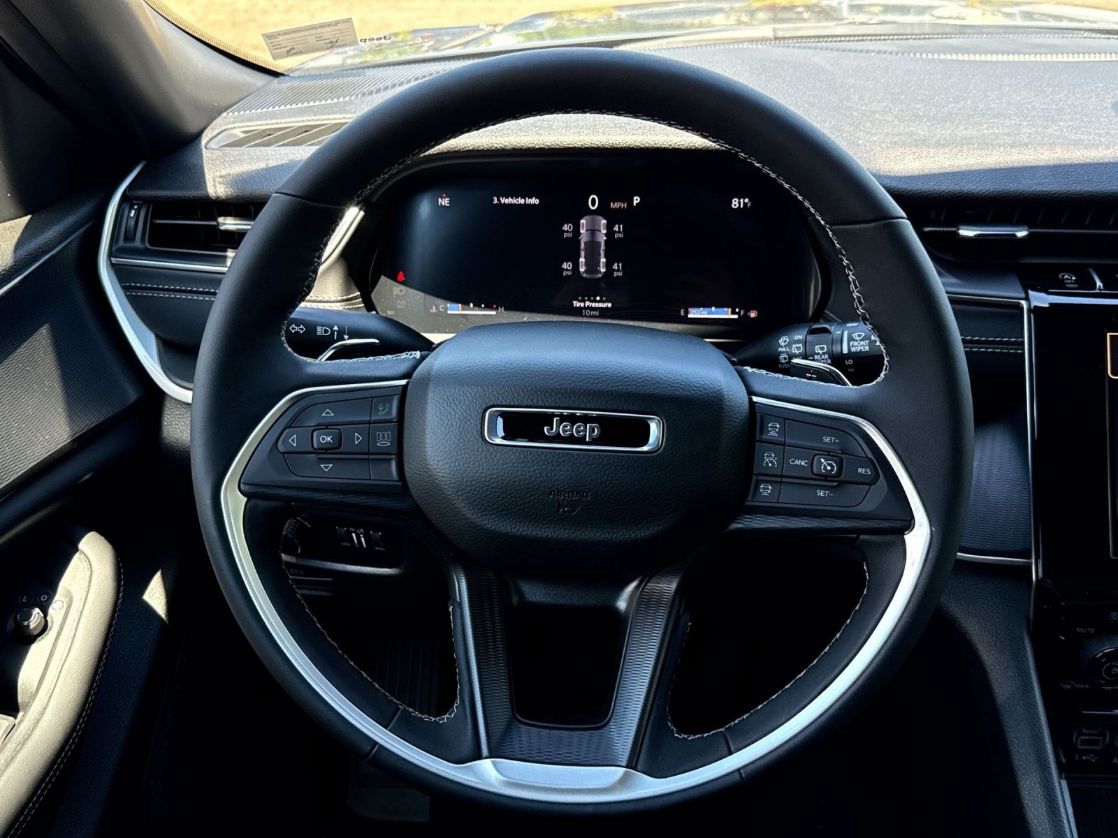 New 2026 Jeep Grand Cherokee Laredo X AWD/4WD image 16