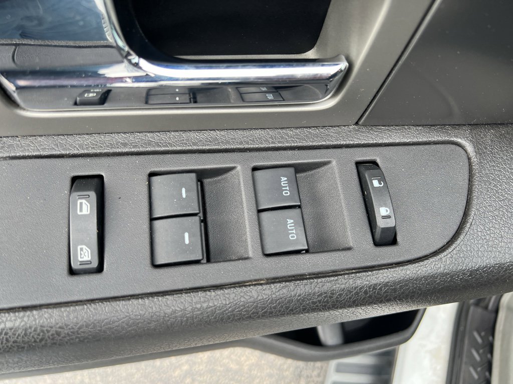 Used 2014 Ford F150 FX4 w/ Equipment Group 402A Luxury AWD/4WD image 24