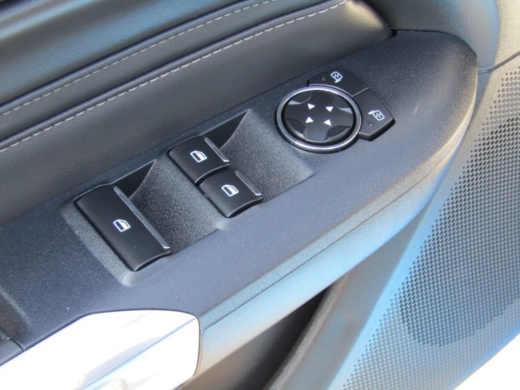 Used 2025 Ford Mustang GT Premium RWD image 21
