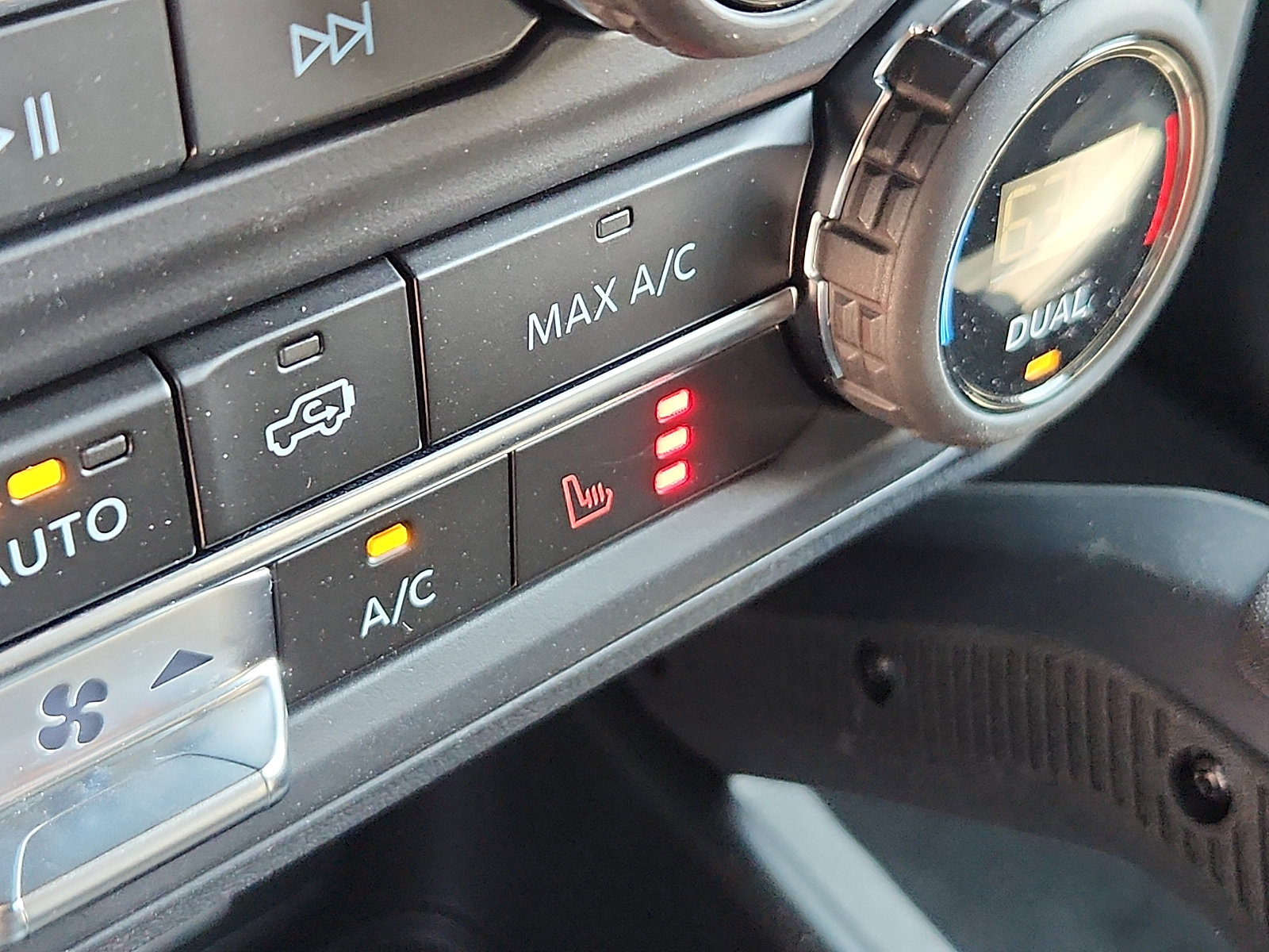 New 2026 Ford Bronco Outer Banks w/ Sasquatch Package AWD/4WD image 17