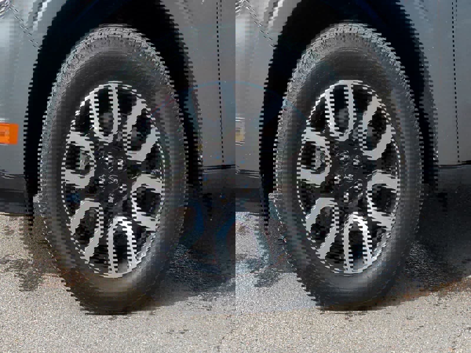 Used 2023 Ford Maverick Lariat image 14