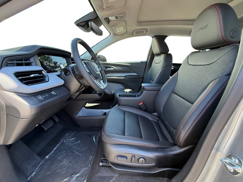 New 2027 Chevrolet Bolt RS w/ Technology Package FWD image 9