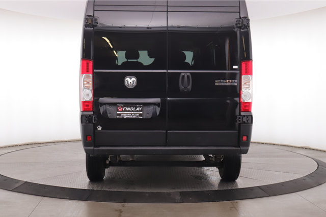 Used 2023 RAM ProMaster 2500 FWD image 11