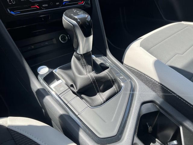 New 2026 Volkswagen Taos SE FWD image 22