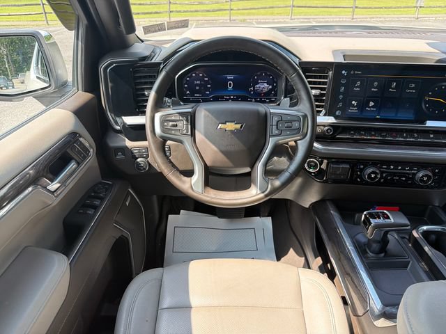Used 2024 Chevrolet Silverado 1500 LTZ w/ LTZ Premium Package AWD/4WD image 14