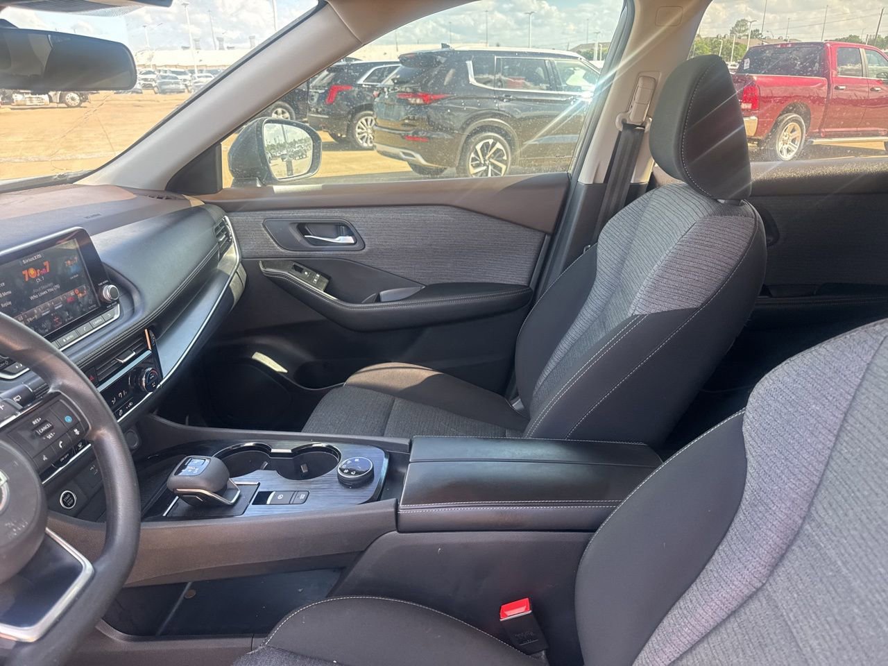 Certified 2021 Nissan Rogue SV image 45