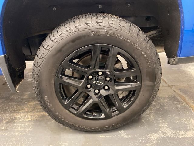 Used 2023 Chevrolet Silverado 1500 LT Trail Boss w/ Protection Package image 32