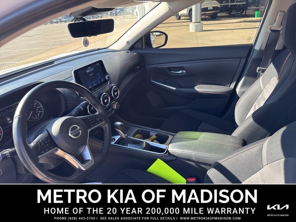 Used 2022 Nissan Sentra SR w/ Midnight Edition image 15