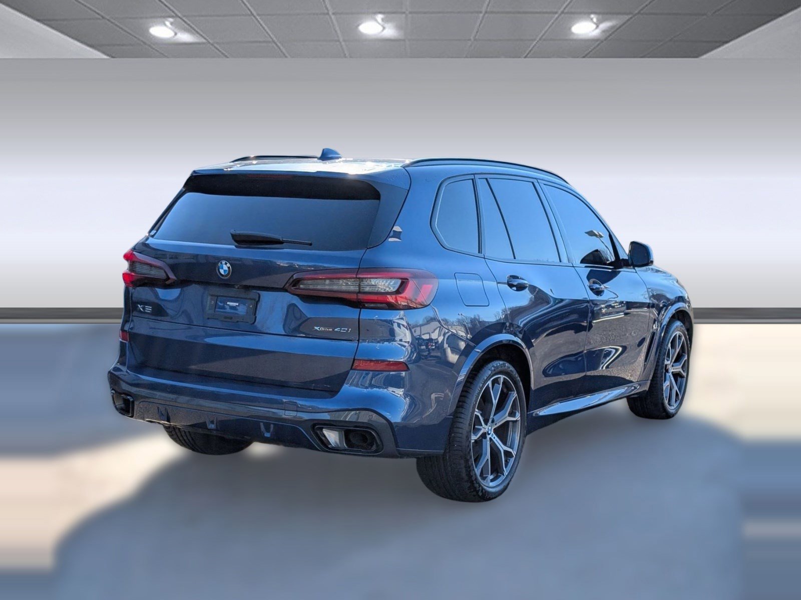 Used 2023 BMW X5 xDrive40i w/ M Sport Package image 9