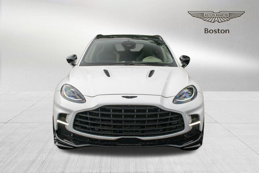 New 2025 Aston Martin DBX 707 image 2