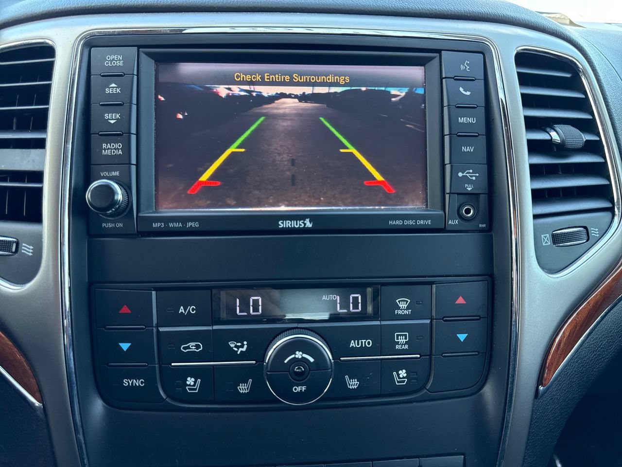 Used 2012 Jeep Grand Cherokee Overland AWD/4WD image 20