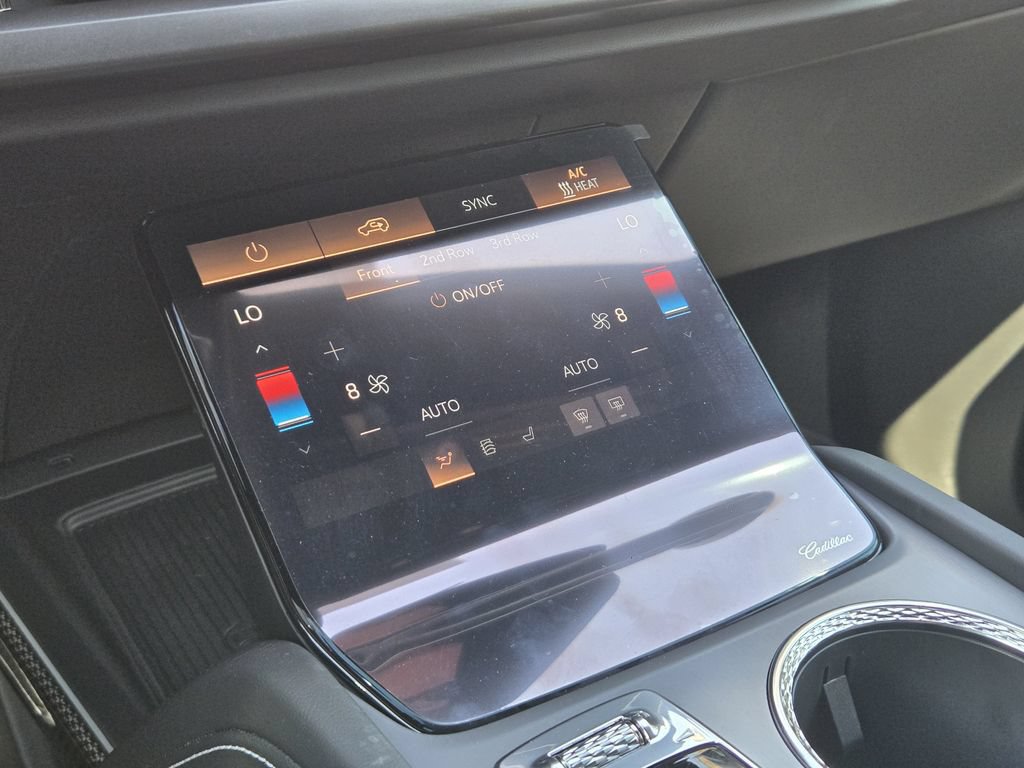 New 2027 Cadillac Vistiq Luxury AWD/4WD image 12