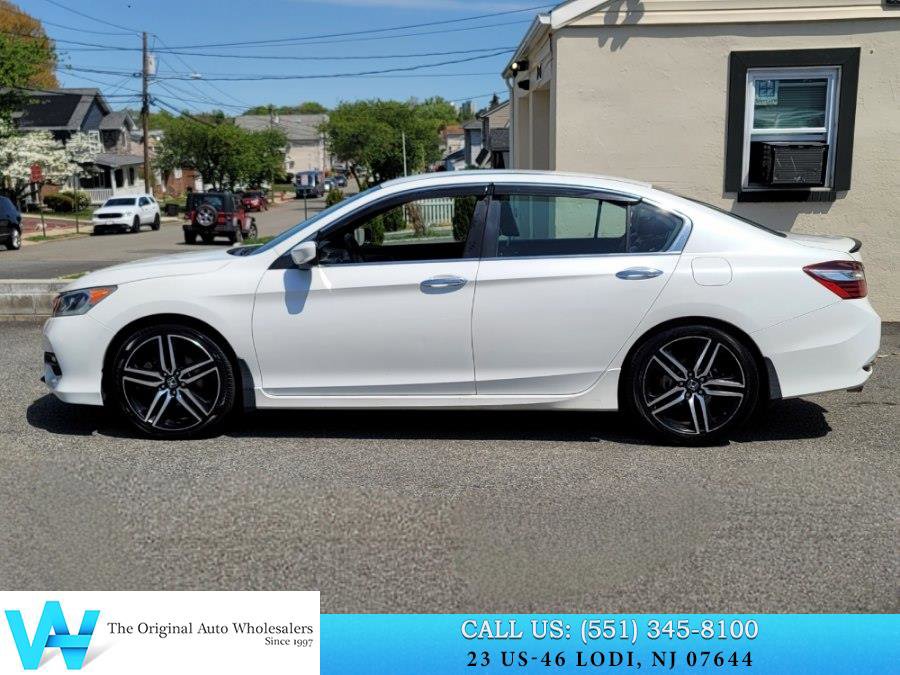 Used 2017 Honda Accord Sport image 9