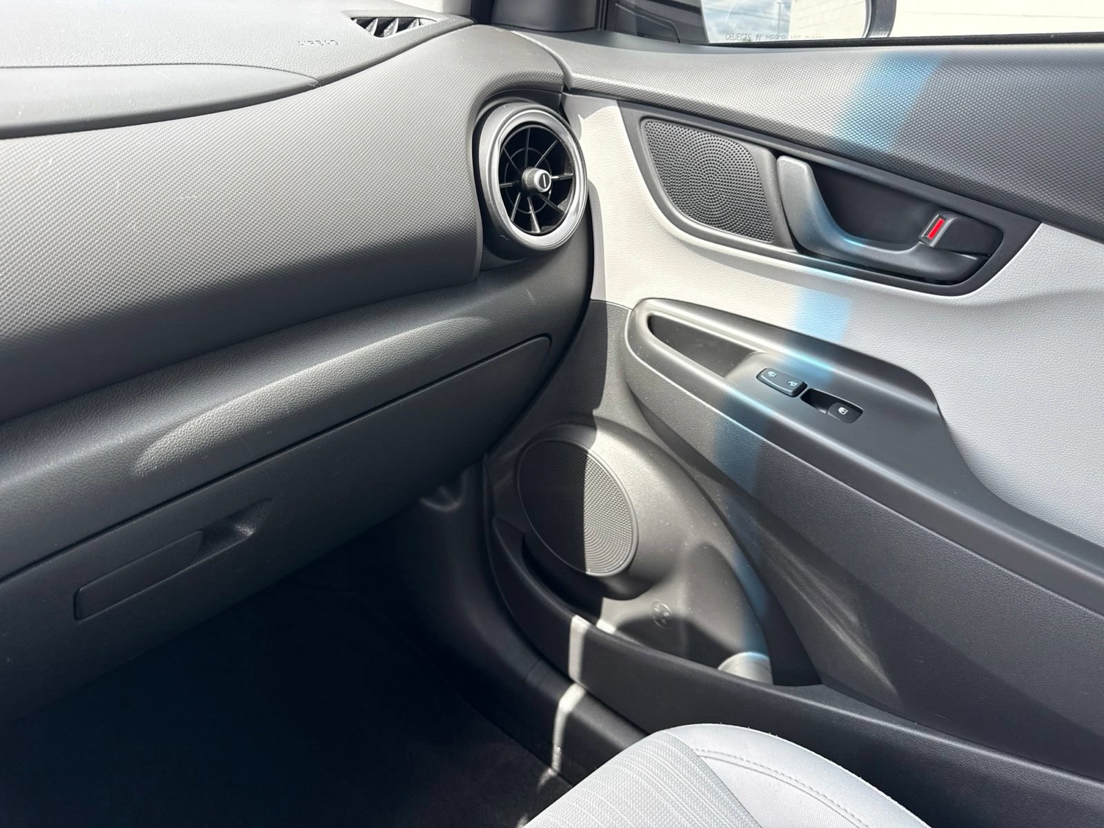 Certified 2023 Hyundai Kona SEL FWD image 28