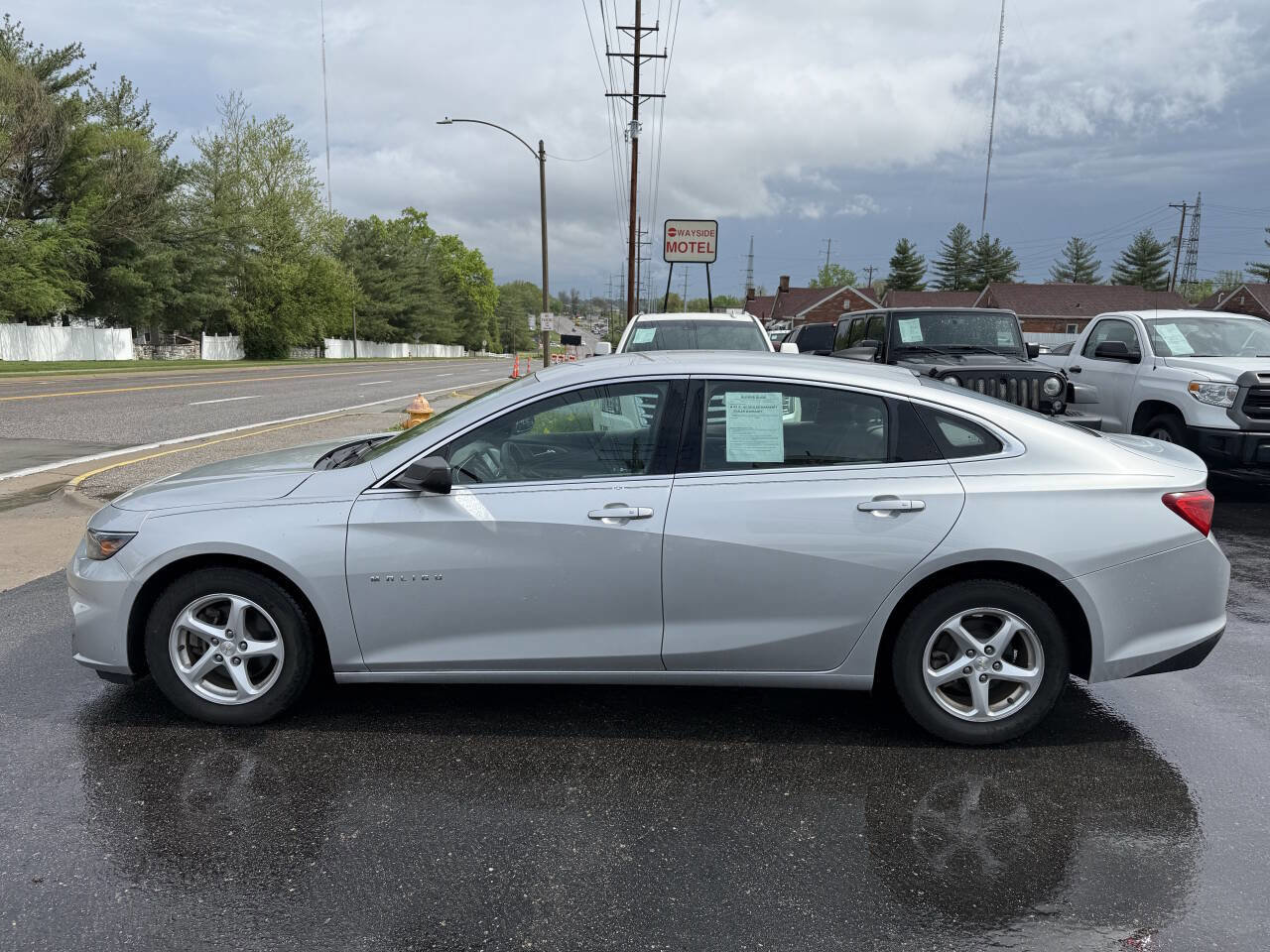 Used 2017 Chevrolet Malibu LS image 3