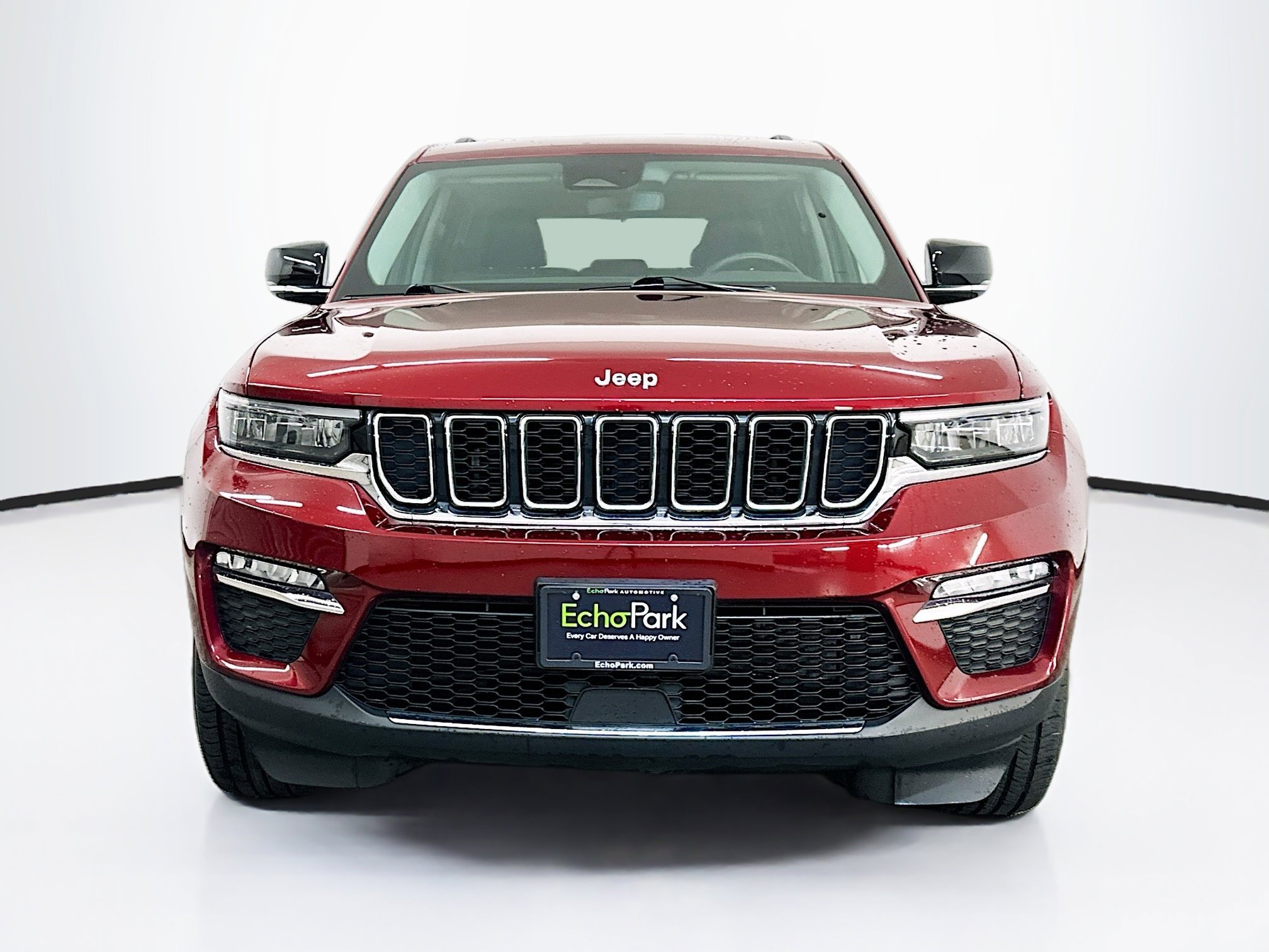 Used 2023 Jeep Grand Cherokee Limited AWD/4WD image 2